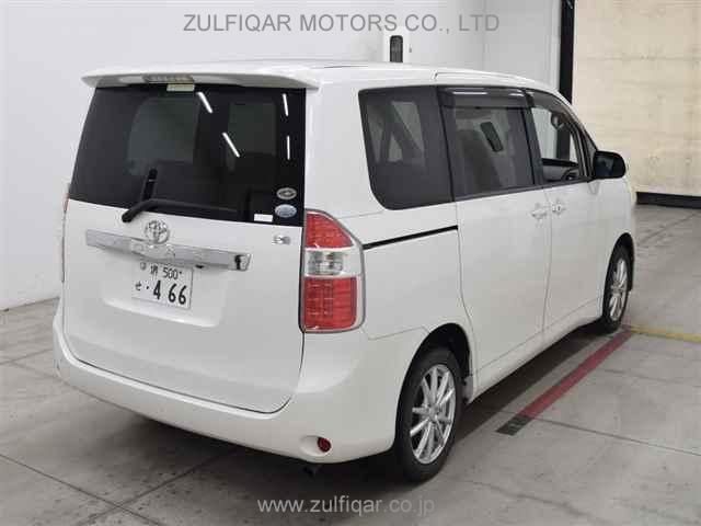 TOYOTA NOAH 2008 Image 5