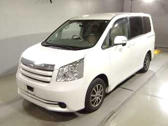 TOYOTA NOAH 2007 Image 1