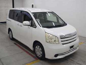 TOYOTA NOAH 2009 Image 1