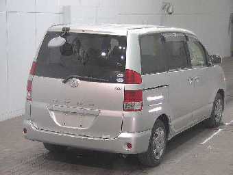 TOYOTA NOAH 2005 Image 5