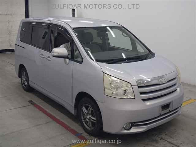 TOYOTA NOAH 2009 Image 1