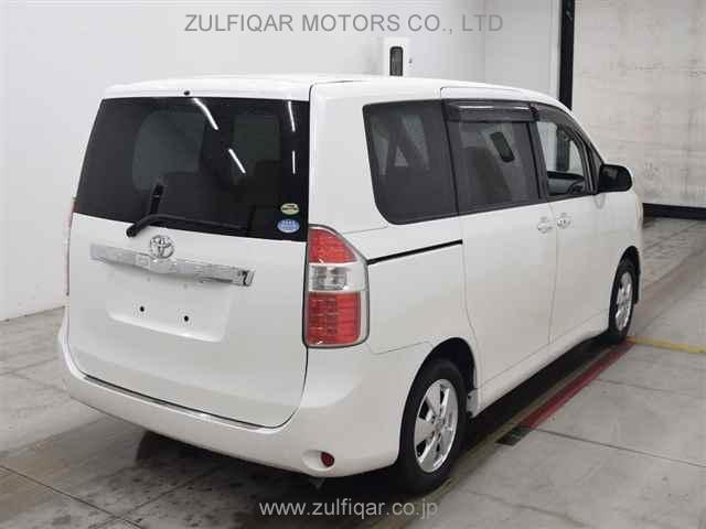 TOYOTA NOAH 2007 Image 5