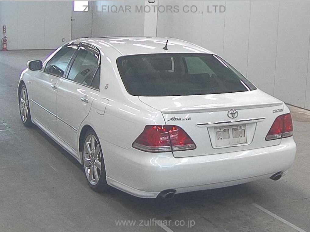 TOYOTA CROWN 2005 Image 2