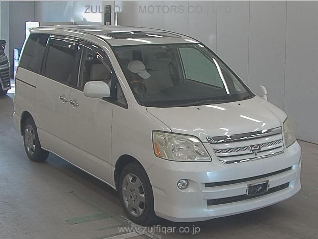 TOYOTA NOAH 2006 Image 1