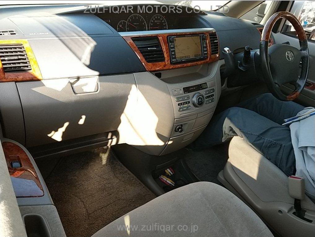 TOYOTA NOAH 2006 Image 3