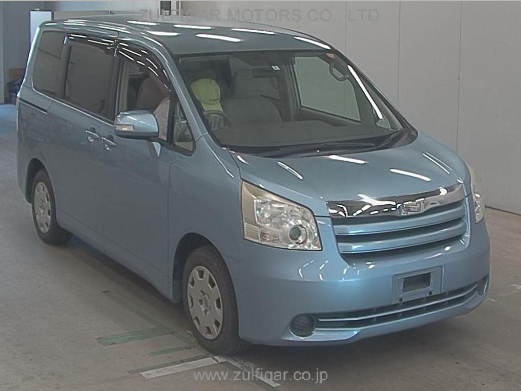 TOYOTA NOAH 2008 Image 1