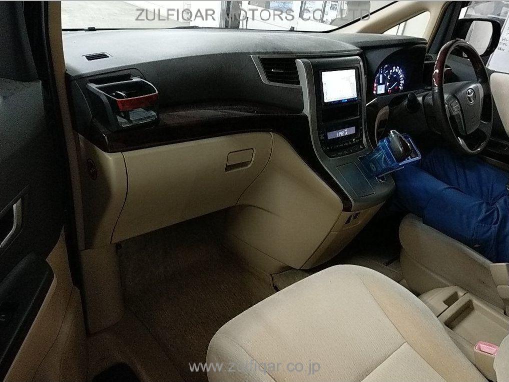 TOYOTA ALPHARD 2013 Image 3