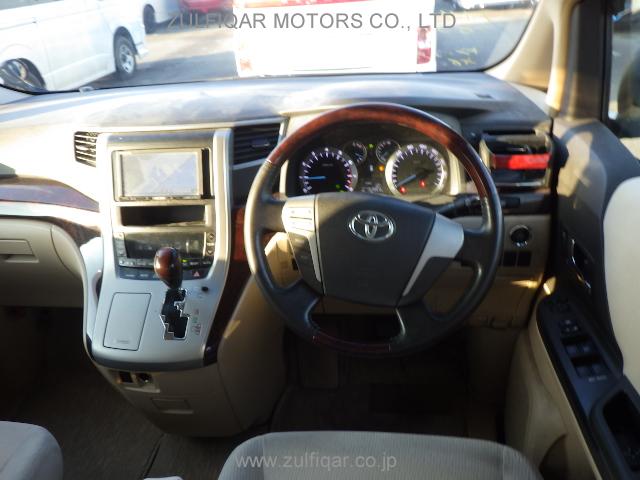 TOYOTA ALPHARD 2013 Image 10