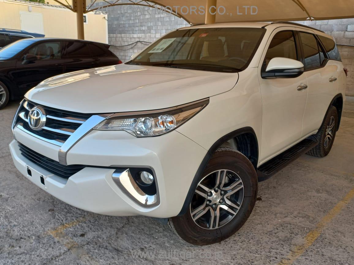 TOYOTA FORTUNER 2018 Image 1