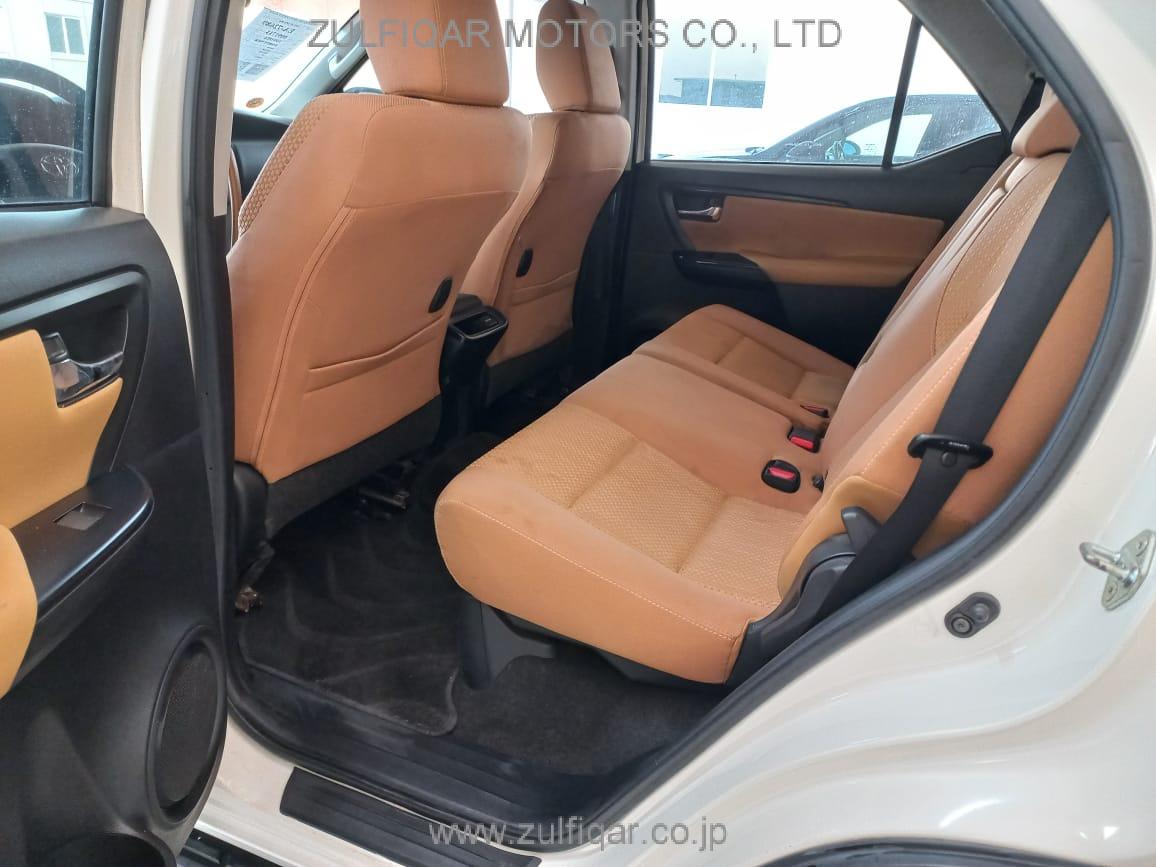 TOYOTA FORTUNER 2018 Image 20