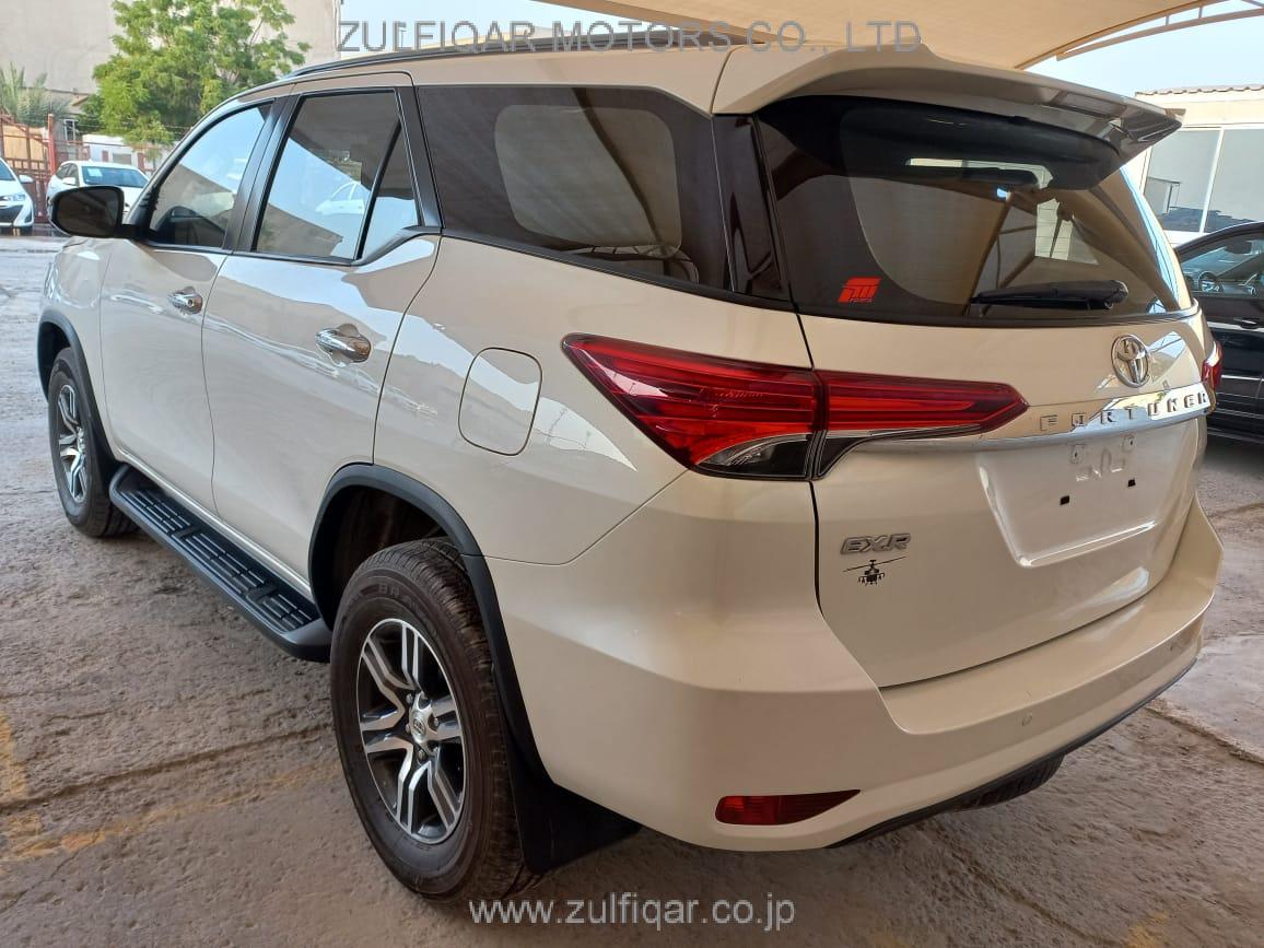 TOYOTA FORTUNER 2018 Image 3