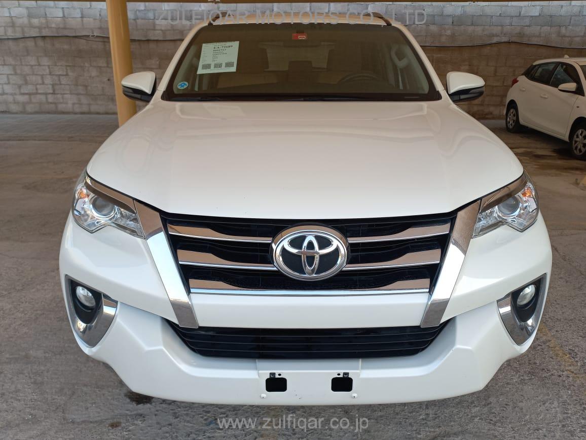 TOYOTA FORTUNER 2018 Image 8