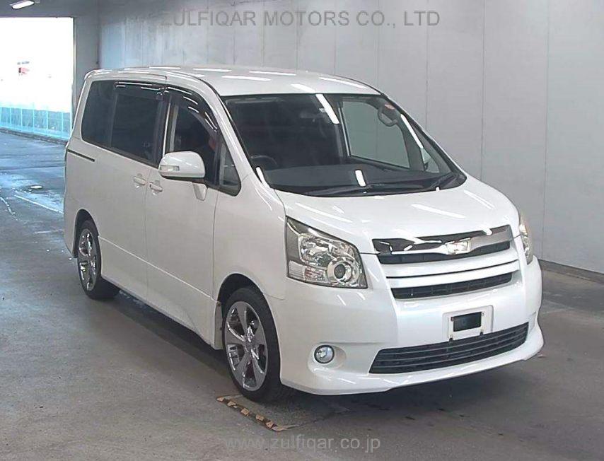 TOYOTA NOAH 2007 Image 1