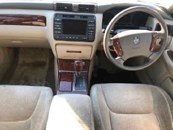 TOYOTA CROWN 2002 Image 3