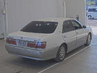 TOYOTA CROWN 1999 Image 2