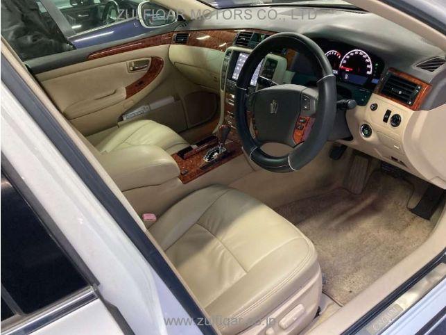 TOYOTA CROWN 2006 Image 3