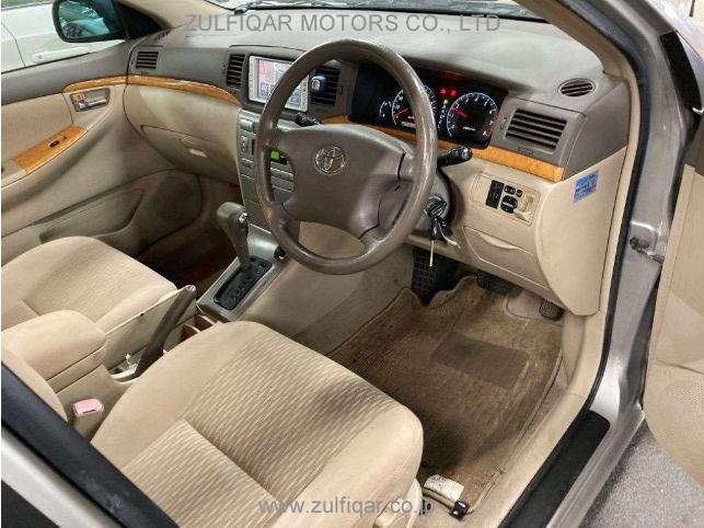 TOYOTA COROLLA 2004 Image 3