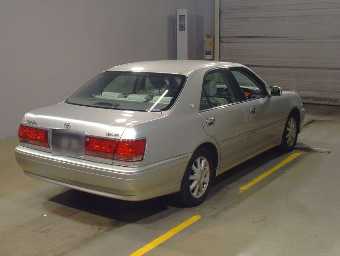 TOYOTA CROWN 2002 Image 2
