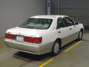TOYOTA CROWN 2002 Image 2