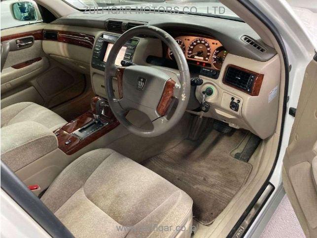 TOYOTA CROWN 2002 Image 3