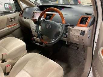 TOYOTA NOAH 2005 Image 3