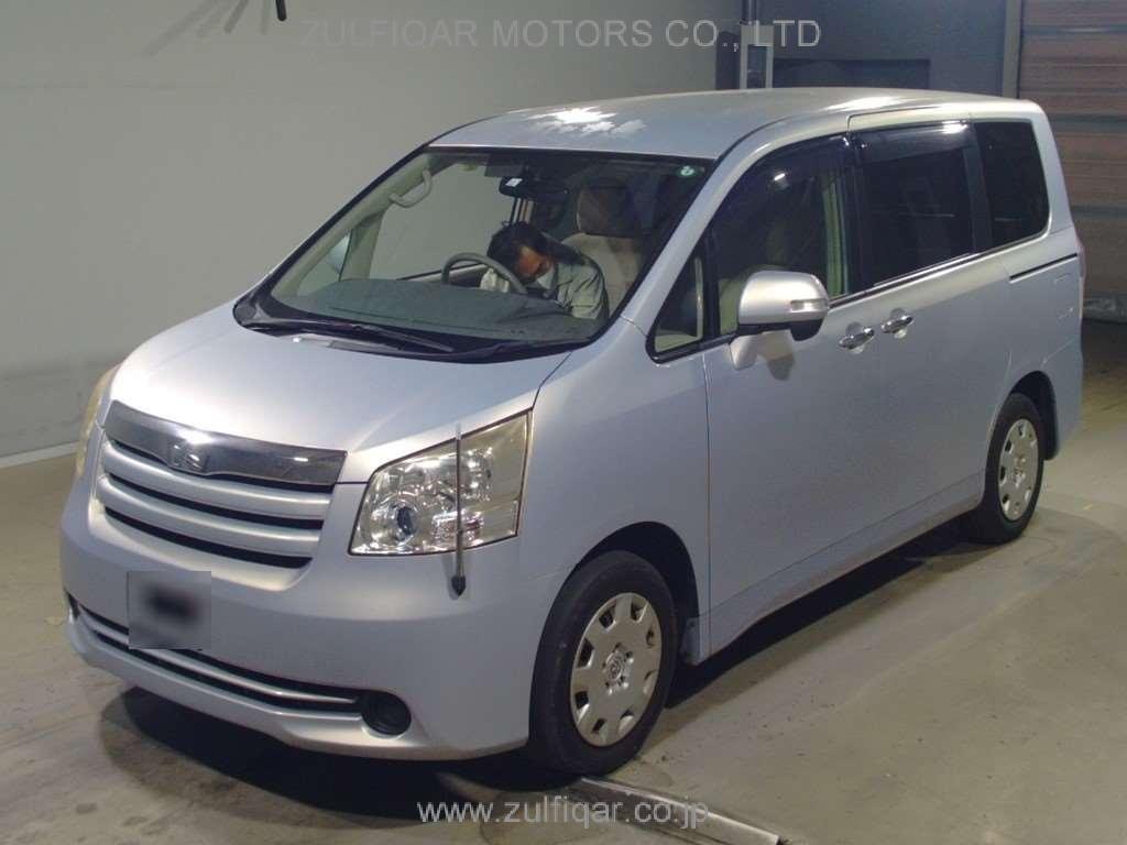 TOYOTA NOAH 2009 Image 1