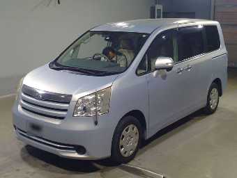 TOYOTA NOAH 2009 Image 1