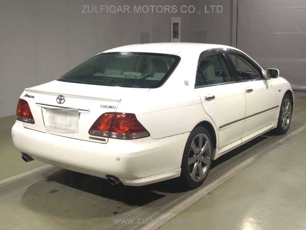 TOYOTA CROWN 2004 Image 2