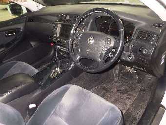 TOYOTA CROWN 2004 Image 3