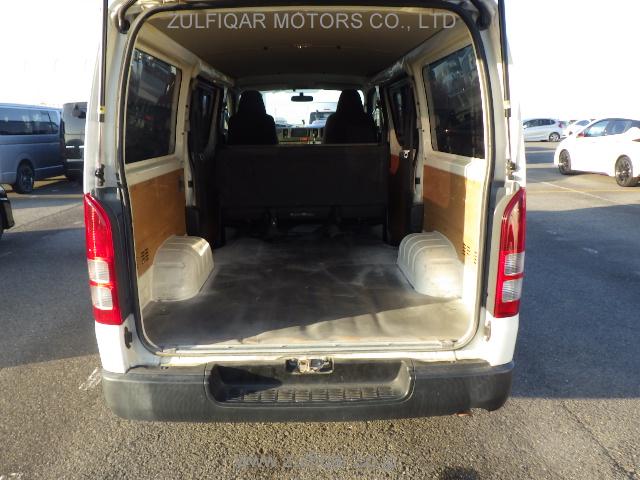 TOYOTA HIACE 2015 Image 12
