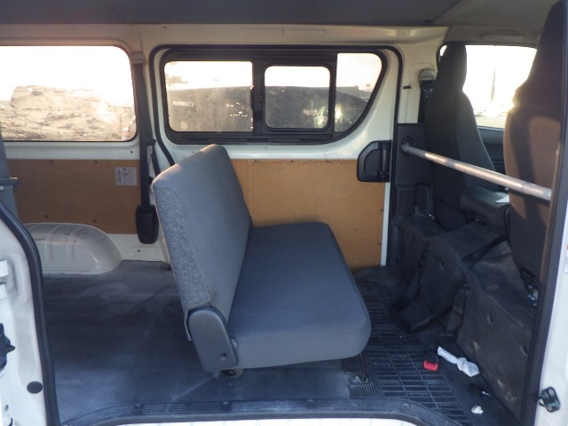 TOYOTA HIACE 2015 Image 26