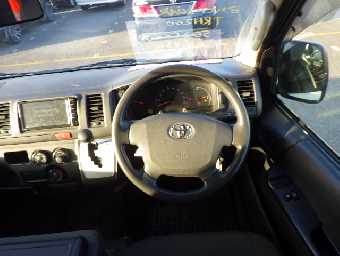 TOYOTA HIACE 2015 Image 21