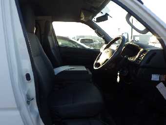 TOYOTA HIACE 2015 Image 22