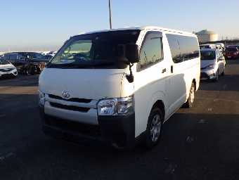TOYOTA HIACE 2015 Image 9