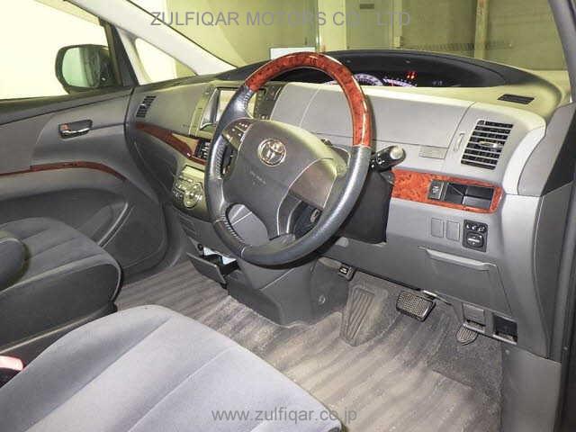 TOYOTA ESTIMA 2012 Image 3