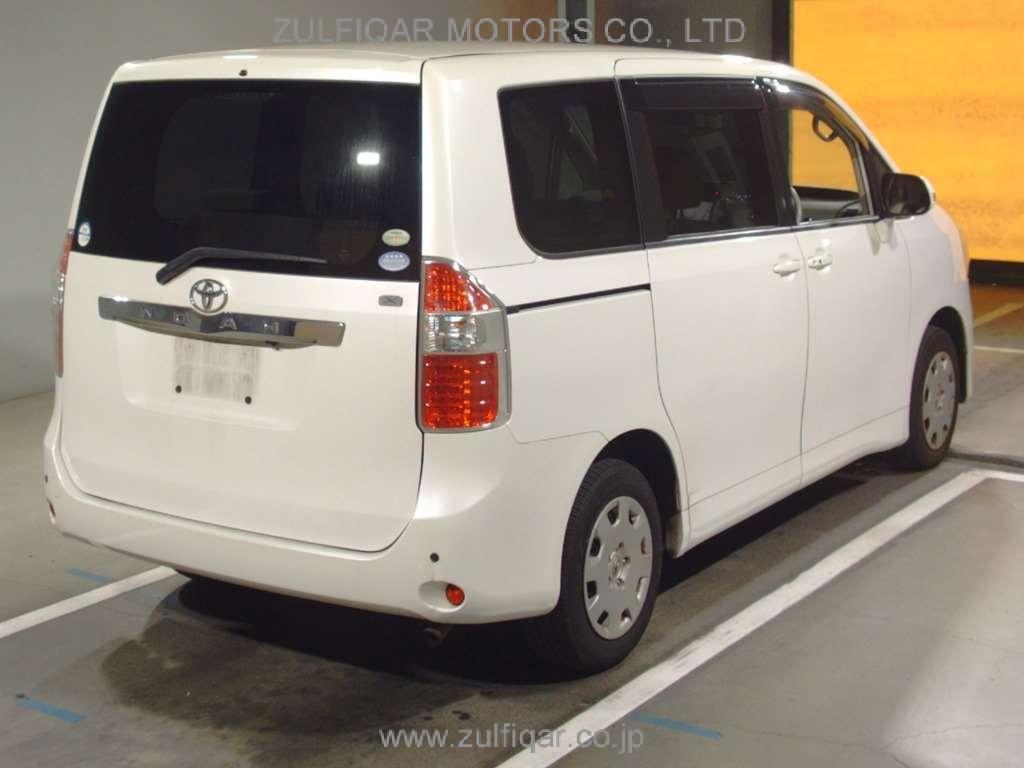 TOYOTA NOAH 2007 Image 2