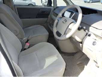 TOYOTA NOAH 2007 Image 3