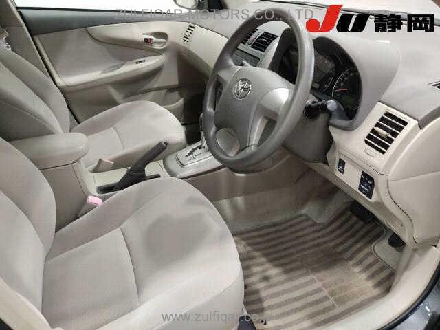 TOYOTA COROLLA AXIO 2011 Image 3