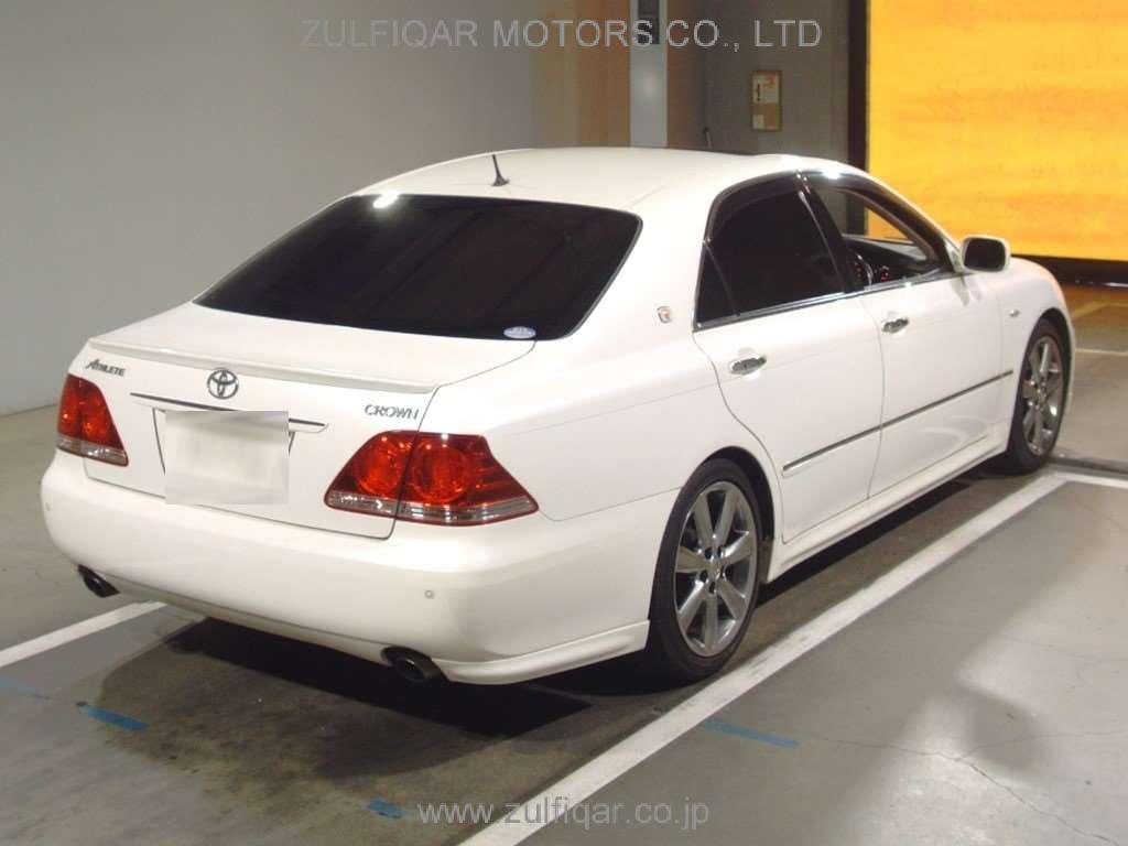TOYOTA CROWN 2004 Image 2