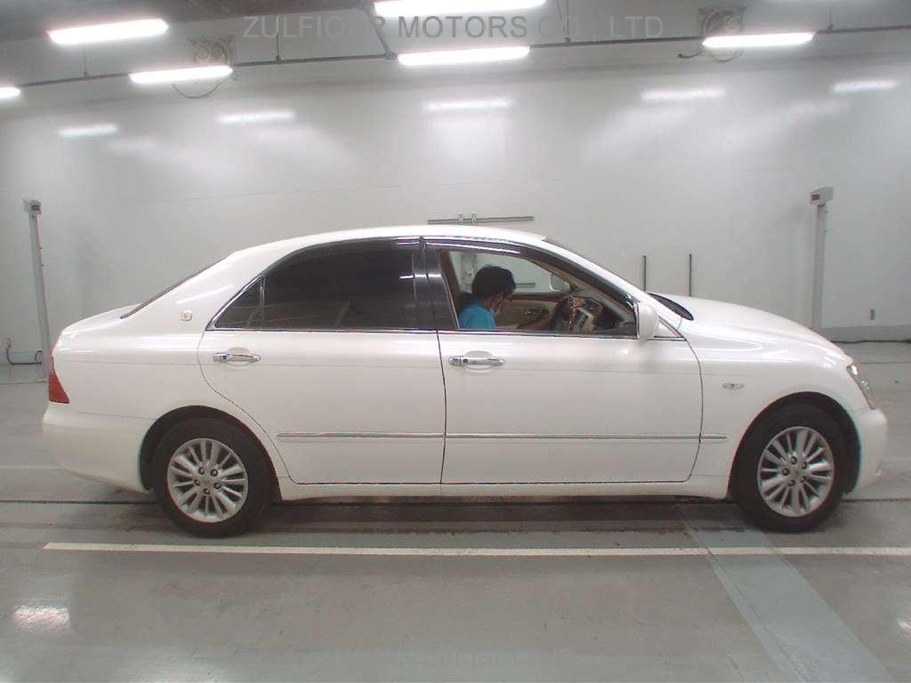 TOYOTA CROWN 2006 Image 3