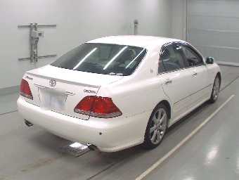 TOYOTA CROWN 2005 Image 2