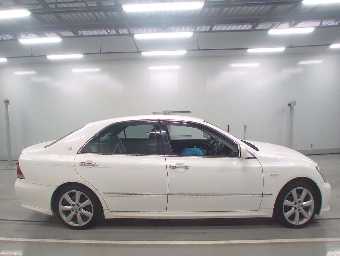 TOYOTA CROWN 2005 Image 3