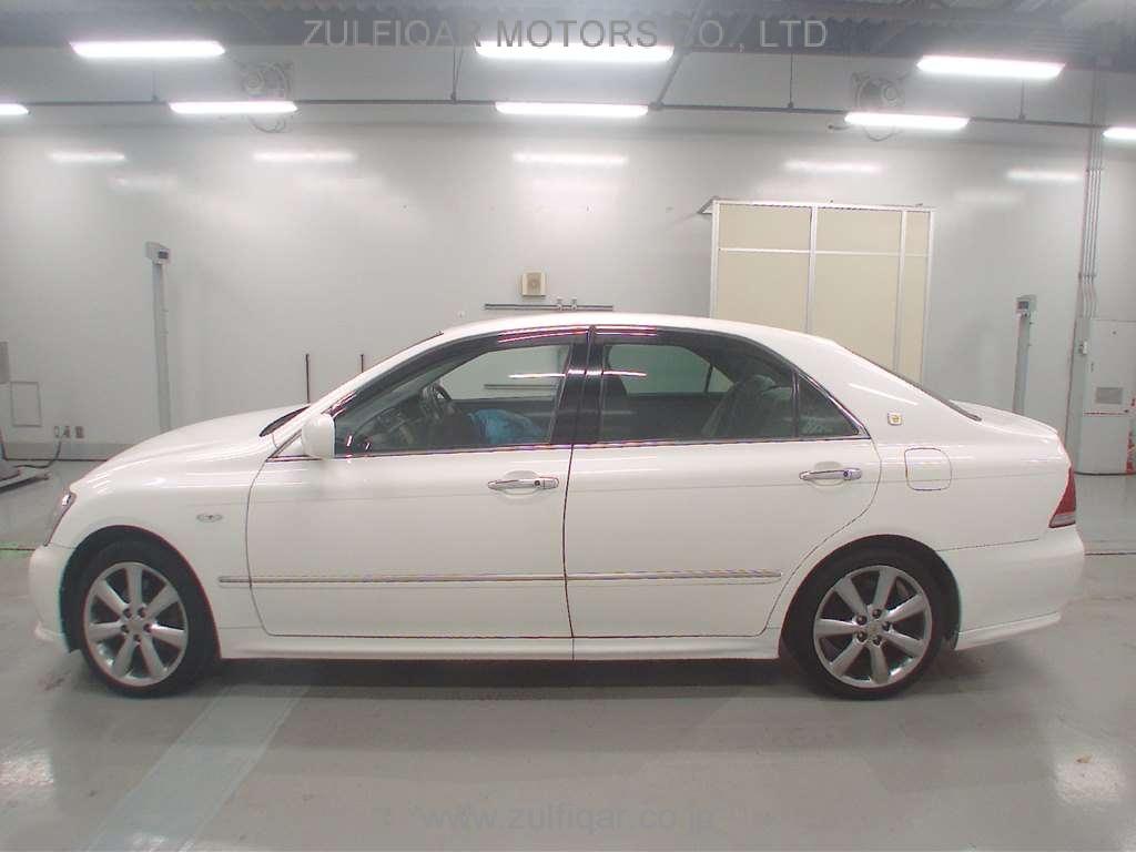 TOYOTA CROWN 2005 Image 4
