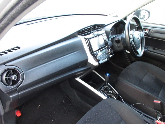 TOYOTA COROLLA FIELDER 2017 Image 19