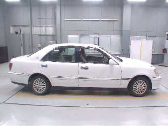 TOYOTA CROWN 1999 Image 3