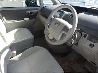 TOYOTA NOAH 2009 Image 3