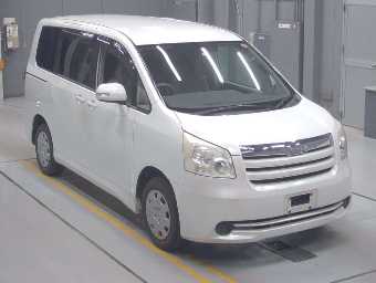 TOYOTA NOAH 2008 Image 5