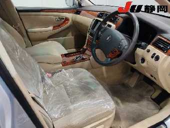 TOYOTA CROWN 2005 Image 3