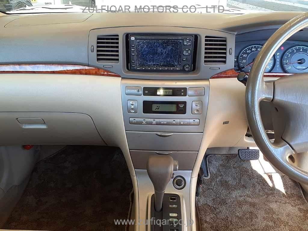 TOYOTA COROLLA 2005 Image 9