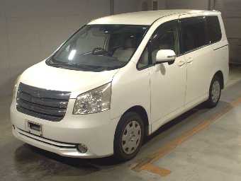 TOYOTA NOAH 2007 Image 1
